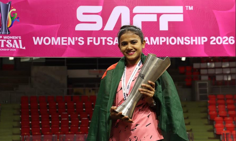 ইনজুরি ও অবজ্ঞা জয় করে ফুটবলের বিশ্বজয়ে নেত্রকোণার সেজ্যোতি