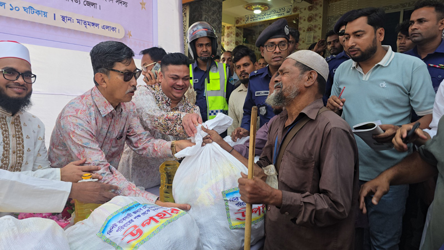 দরিদ্রদের উৎসবের আনন্দ বাড়াতে বিত্তবানদের এগিয়ে আসার আহ্বান পার্বত্য মন্ত্রীর