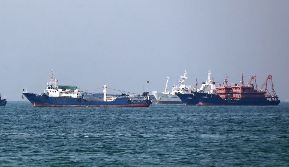 হরমুজ প্রণালিতে নিরাপত্তা বজায় রাখতে সব পক্ষকে আহ্বান জানিয়েছে চীন