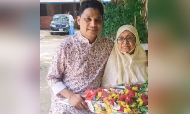 সাংবাদিক দিদারুল আলমের মা আছিয়া বেগমের দাফন সম্পন্ন 