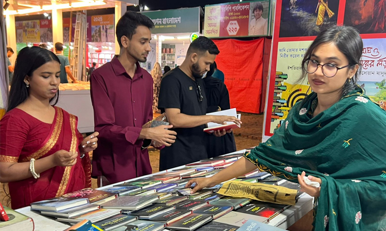 অমর একুশে বইমেলায় ৭ম দিনে নতুন বই এসেছে ৮১টি