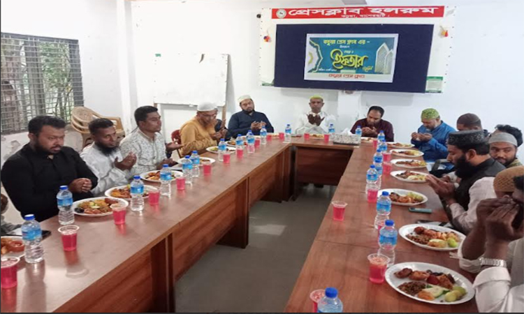 বাগেরহাটে প্রেসক্লাবের উদ্যোগে ইফতার মাহফিল 