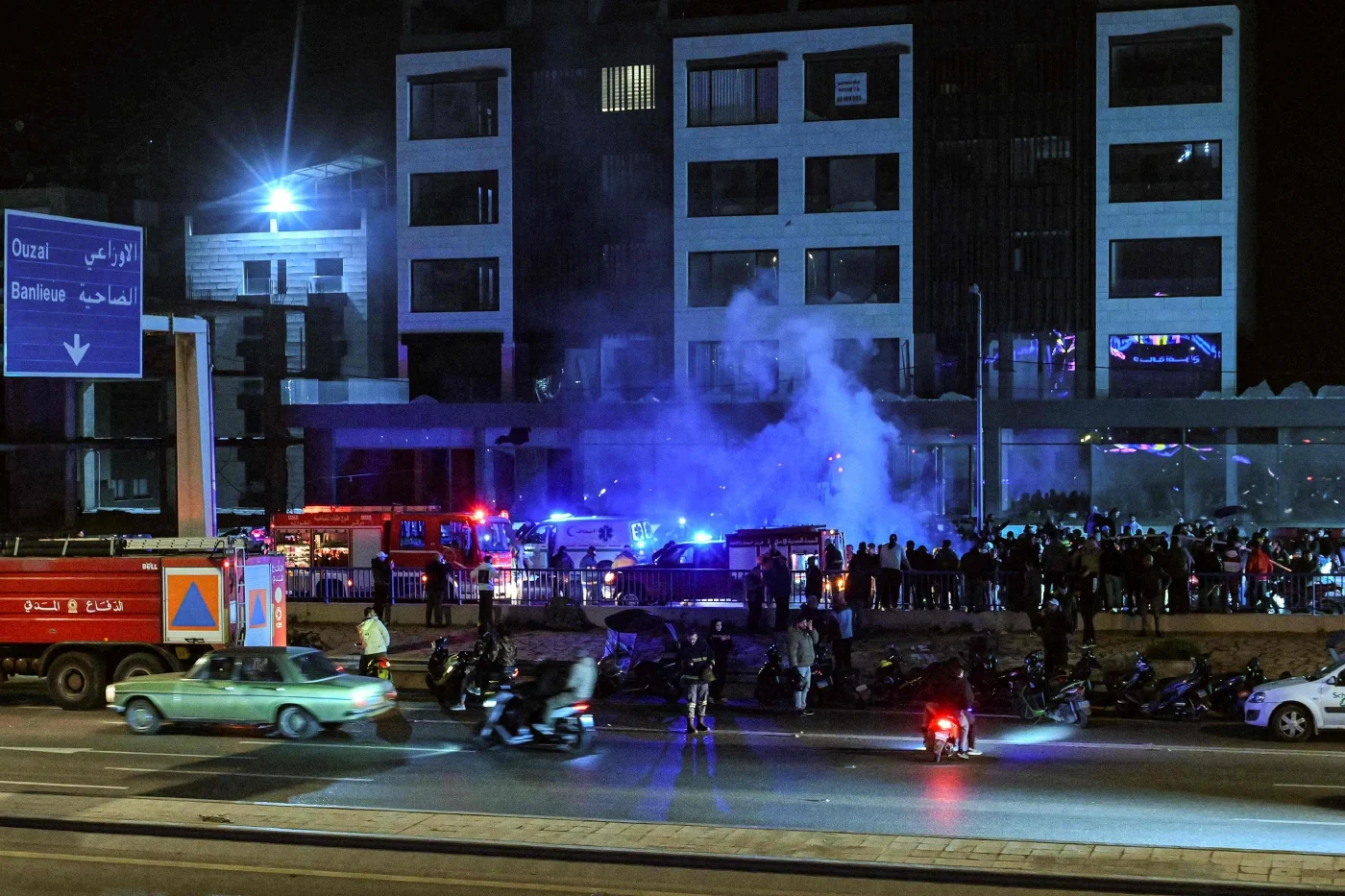 বৈরুত বিমানবন্দর সড়কে ইসরাইলি হামলায় নিহত ৩