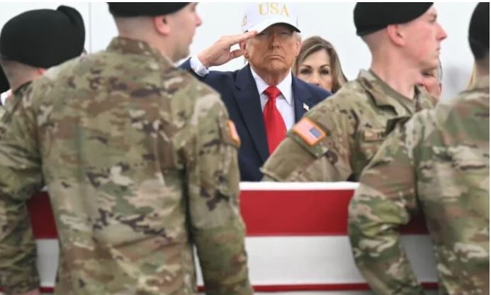ইরান যুদ্ধে নিহত মার্কিন সেনাদের লাশ প্রত্যাবর্তন অনুষ্ঠানে উপস্থিত ছিলেন ট্রাম্প 