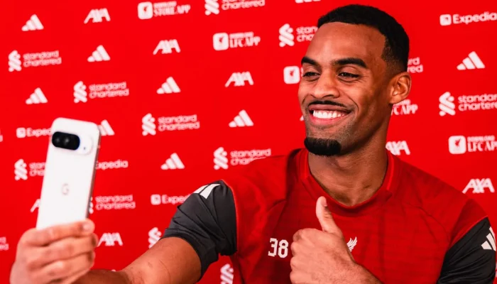 লিভারপুলের সঙ্গে দীর্ঘমেয়াদী চুক্তি করলেন গ্রাভেনবার্খ