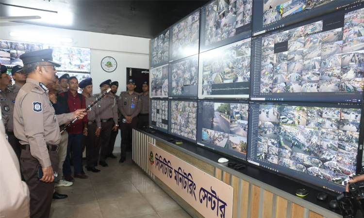 চট্টগ্রাম নগরীর ৮১ পয়েন্টে ২৬৯ সিসিটিভি ক্যামেরা স্থাপন করেছে সিএমপি