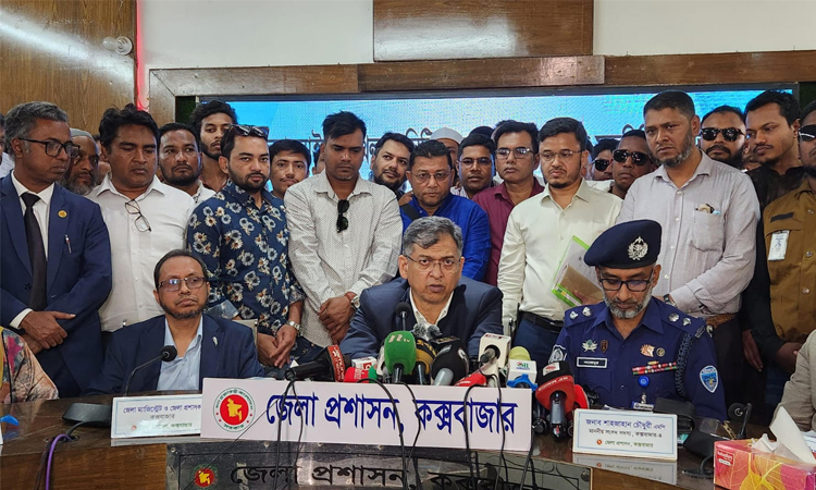 কক্সবাজার সৈকতের সব অবৈধ স্থাপনা এক সপ্তাহের মধ্যে অপসারণের নির্দেশ স্বরাষ্ট্রমন্ত্রীর