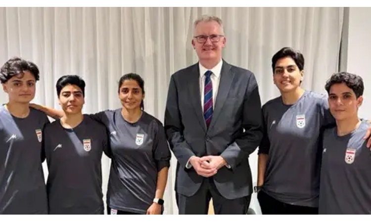 অস্ট্রেলিয়ায় আশ্রয় নিলেন পাঁচ ইরানি নারী ফুটবল খেলোয়াড়