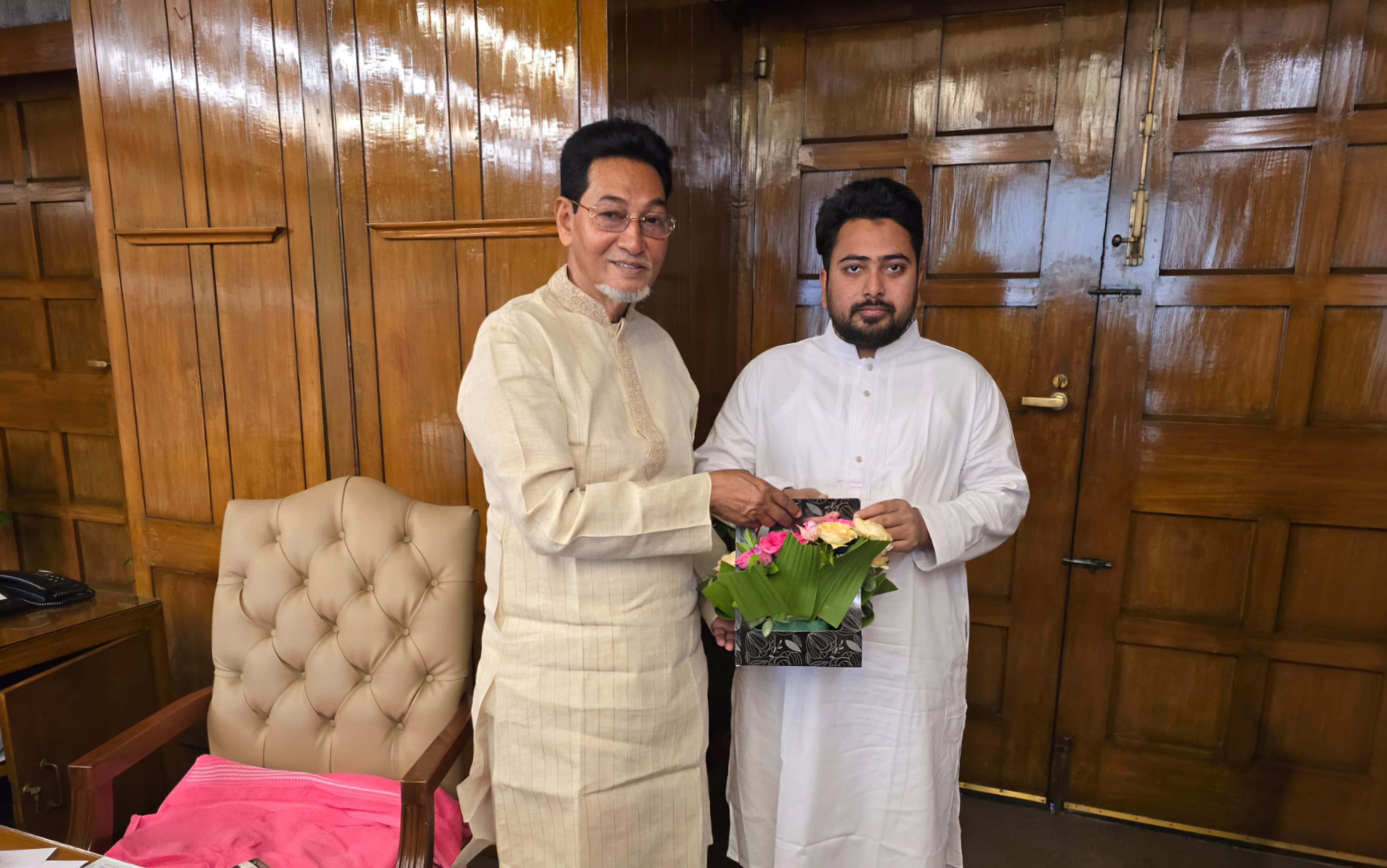 ঐক্যমতের সরকার গঠনে সরকারি ও বিরোধীদলীয় চিফ হুইপের আলোচনা