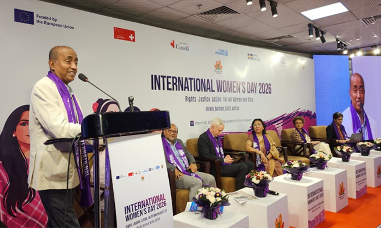 নারীদের অর্থনৈতিক সচ্ছলতা নিশ্চিতে ‘ফ্যামিলি কার্ড’ সরকারের প্রথম পদক্ষেপ : আইনমন্ত্রী