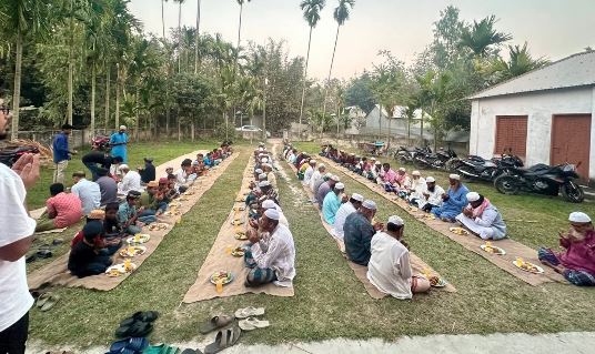রমজানজুড়ে ইফতার কর্মসূচি ডব্লিউএস ফাউন্ডেশনের 