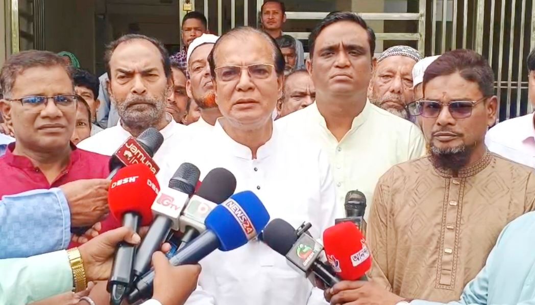 লালমনিরহাটকে উন্নয়ন কর্মকাণ্ডের মাধ্যমে আলোকিত করতে চাই : ত্রাণমন্ত্রী দুলু