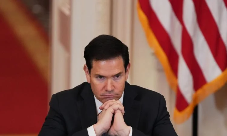 ওমান ছাড়তে মার্কিন কূটনৈতিক কর্মীদের নির্দেশ ওয়াশিংটনের