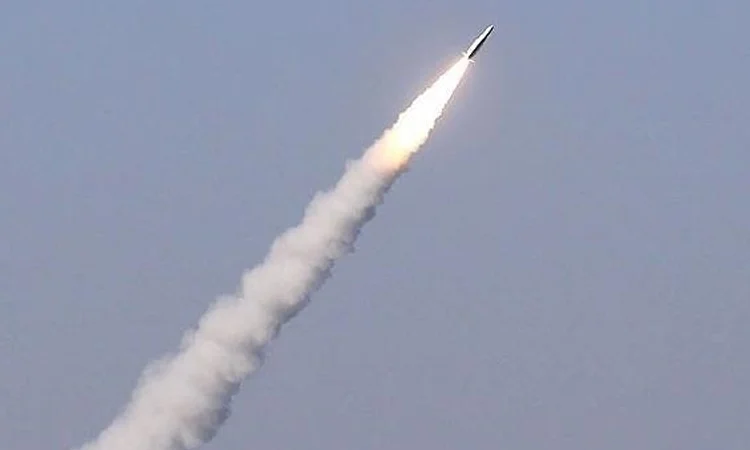 উত্তর কোরিয়া থেকে সন্দেহভাজন ব্যালিস্টিক ক্ষেপণাস্ত্র ছোড়া হয়েছে : জাপান