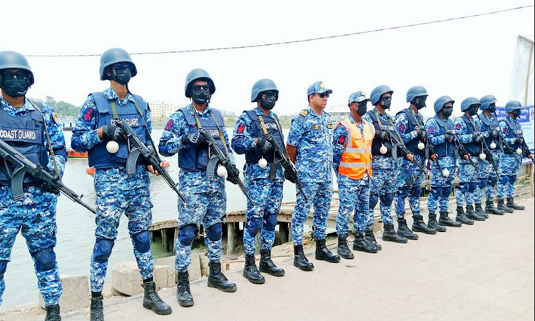 ঈদে নৌ-পথের সার্বিক নিরাপত্তায় কোস্টগার্ডের টহল