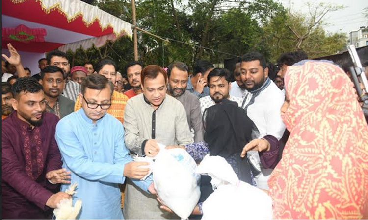 বিশ্ব বাজারে জ্বালানির মূল্য বৃদ্ধিতে ঈদ যাত্রায় প্রভাব পড়বে না : বাণিজ্যমন্ত্রী