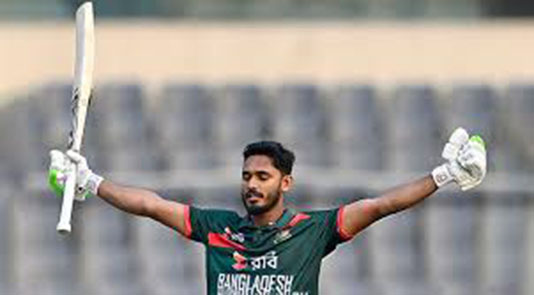 তানজিদের সেঞ্চুরিতে পাকিস্তানকে ২৯১ রানের লক্ষ্য দিল বাংলাদেশ