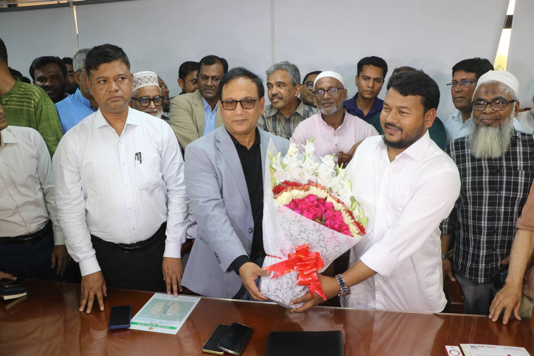 রাসিকের দায়িত্ব গ্রহণ করলেন নবনিযুক্ত প্রশাসক রিটন