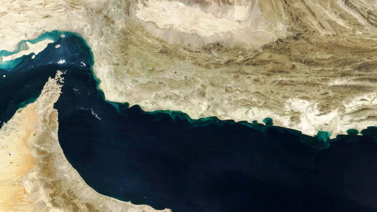 হরমুজ প্রণালী পুনরায় চালুতে ন্যাটোর সহায়তা প্রশ্নে শীতল প্রতিক্রিয়া পশ্চিমের 