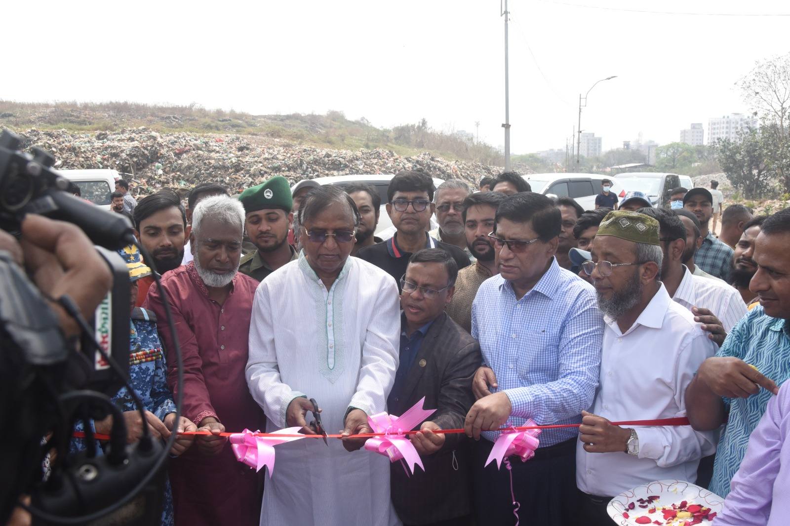 বর্জ্য থেকে সম্পদ উৎপাদন ও ইকো-পার্ক নির্মাণের ঘোষণা ডিএসসিসি প্রশাসকের 