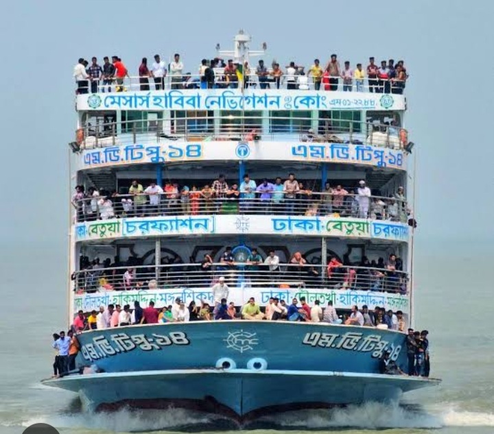 ঈদে নারীর টানে ভোলায় ফিরতে শুরু করেছে মানুষ, জননিরাপত্তায় কোস্টগার্ড