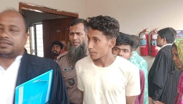 উত্তরায় শপিং কমপ্লেক্সে ভাঙচুর : ১১ আসামি রিমান্ডে