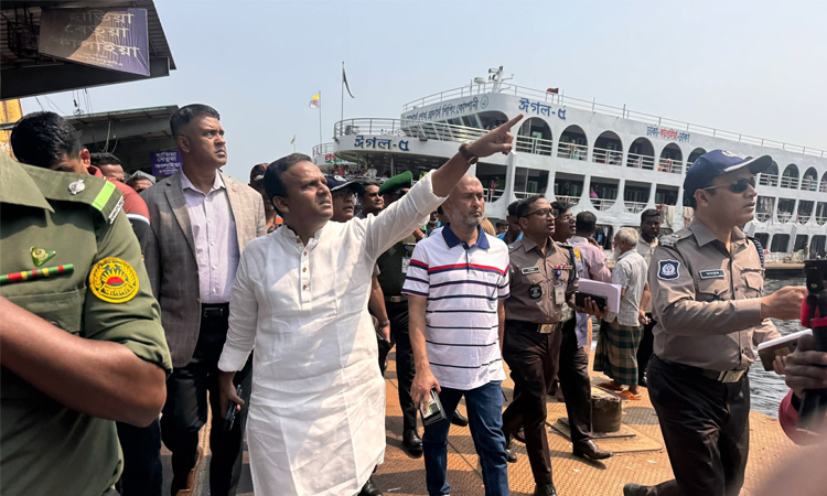 নিরাপদ ও স্বাচ্ছন্দ্যময় নৌযাত্রা নিশ্চিতে কঠোর অবস্থানে প্রতিমন্ত্রী রাজিব আহসান