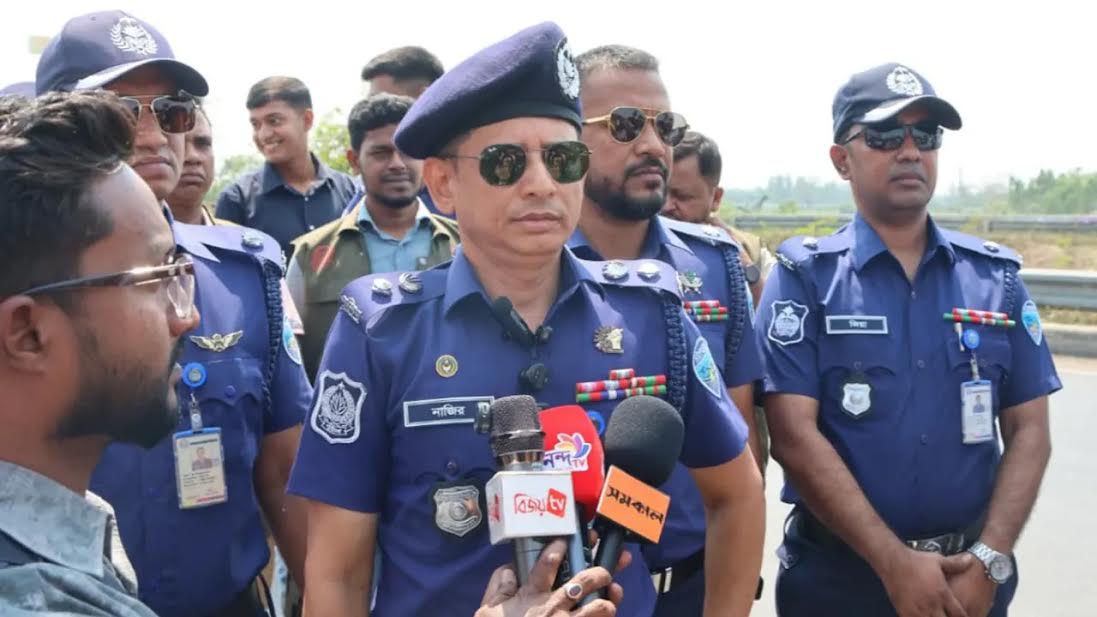 চট্টগ্রামে ঈদ উপলক্ষে নিরাপত্তার বিশেষ বলয় গড়েছে সিএমপি