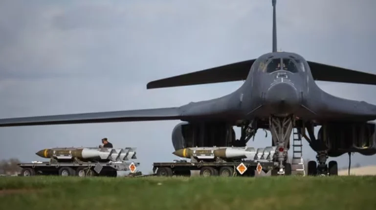 ভারত মহাসাগরে মার্কিন-ব্রিটেন ঘাঁটিতে ইরানের হামলা