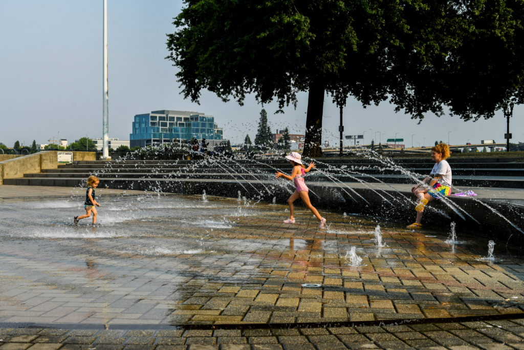 যুক্তরাষ্ট্রের পশ্চিমাঞ্চলে অস্বাভাবিক তাপদাহ