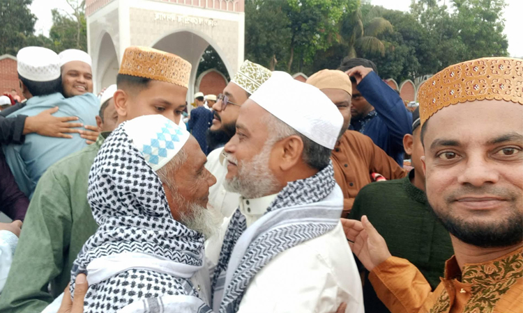 হবিগঞ্জে যথাযথ মর্যাদায় ঈদ-উল-ফিতর উদ্‌যাপিত
