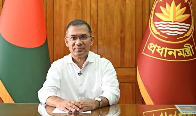 প্রধানমন্ত্রী জ্যেষ্ঠ তিন সাংবাদিককে ফোন করে ঈদের শুভেচ্ছা জানিয়েছেন