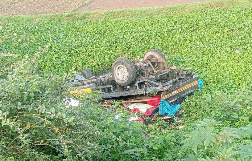 হবিগঞ্জে পিকআপ খাদে পড়ে নারীসহ নিহত ৪