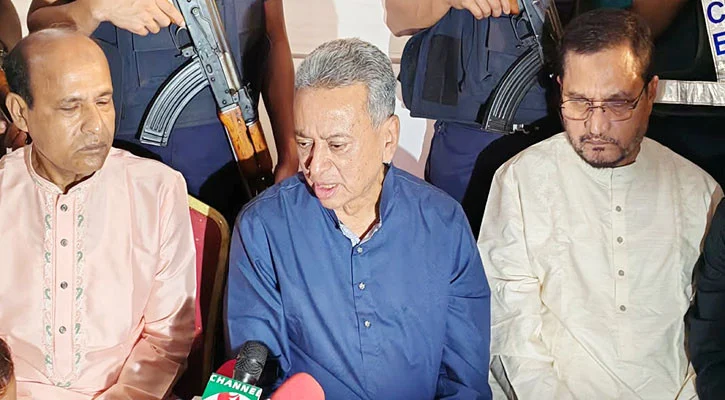 বৈশ্বিক চাপের মধ্যেও অর্থনীতি স্থিতিশীল রাখতে চেষ্টা করছে সরকার: অর্থমন্ত্রী 