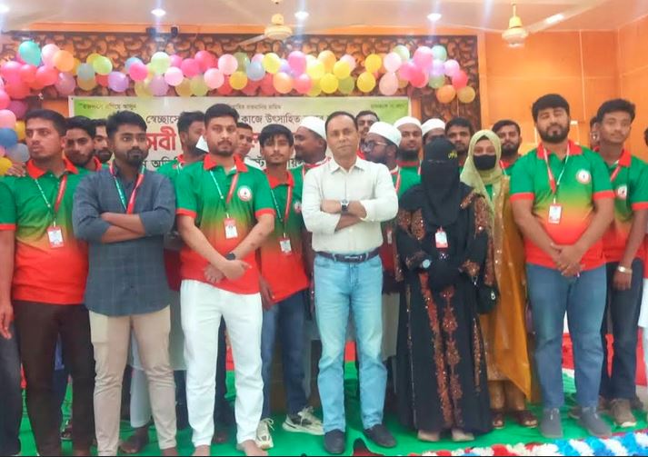 স্বেচাছাসেবীদের মানবিক কর্মকাণ্ডে সম্পৃক্ত হওয়ার আহ্বান ডেপুটি স্পিকারের