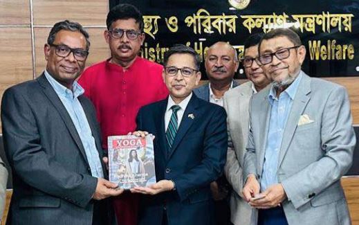 স্বাস্থ্যমন্ত্রীর সঙ্গে বাংলাদেশে নিযুক্ত ভারতীয় হাইকমিশনার প্রণয় ভার্মার সৌজন্য সাক্ষাৎ