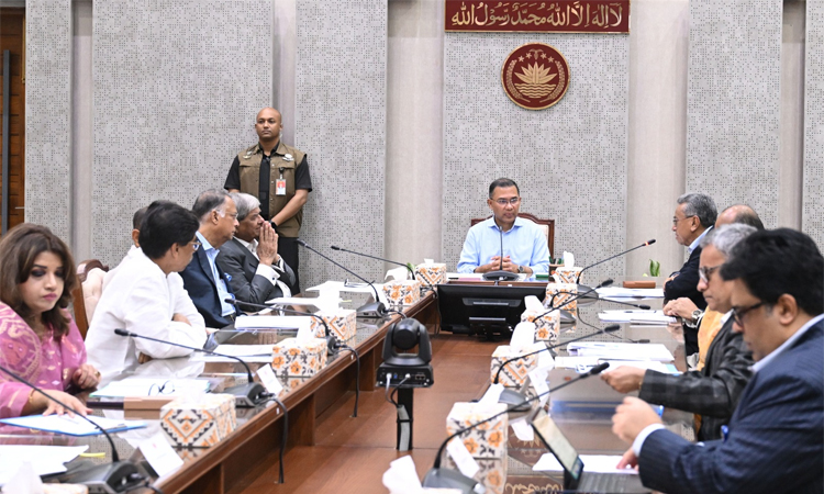 প্রধানমন্ত্রীর সভাপতিত্বে ‘জ্বালানি পরিস্থিতি মোকাবেলায় করণীয়’ নিয়ে বিশেষ সভা 