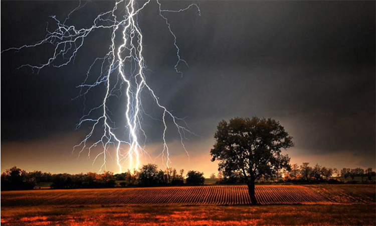 রংপুরে বজ্রপাতে যুবকের মৃত্যু