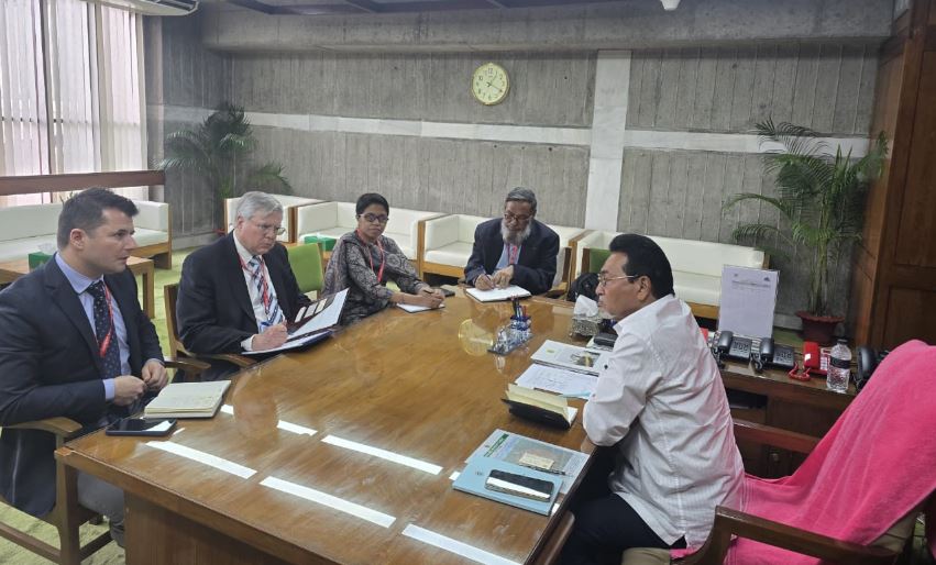 সংসদীয় কার্যক্রম বৃদ্ধির মাধ্যমে শক্তিশালী গণতান্ত্রিক সরকার গড়ে তোলা হবে : চিফ হুইপ