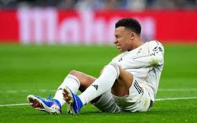 ভুল পায়ে এমআরআই করানোর বিষয়টি অস্বীকার করলেন এমবাপ্পে