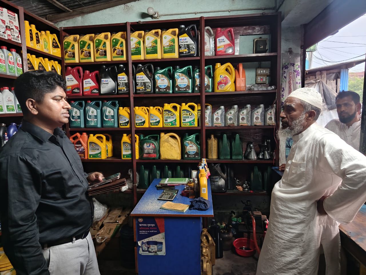 গোপালগঞ্জে ডিজেল মজুদ করায় ব্যবসায়ীকে জরিমানা