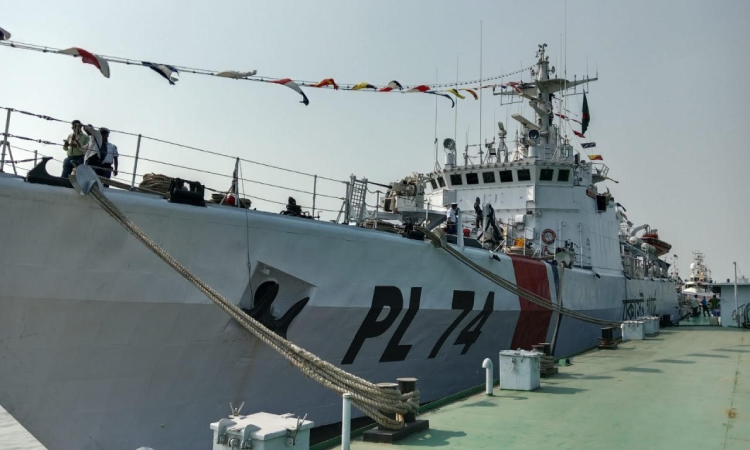 মহান স্বাধীনতা দিবসে কোস্ট গার্ডের ৬ জাহাজ জনসাধারণের জন্য উন্মুক্ত 