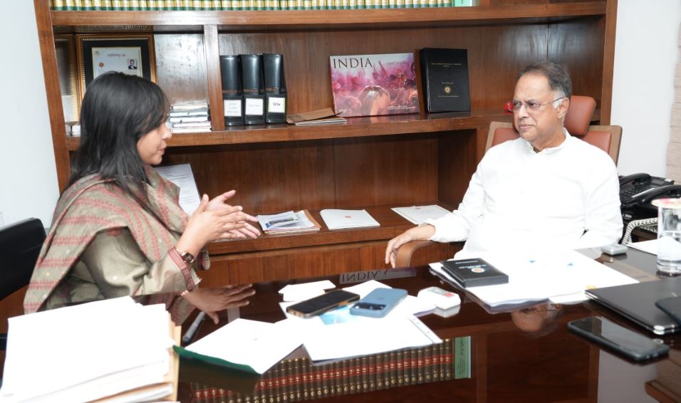 বাংলাদেশ সংবাদ সংস্থা (বাসস)-কে দেওয়া একান্ত সাক্ষাৎকারে বিদ্যুৎ, জ্বালানি ও খনিজ সম্পদ মন্ত্রী ইকবাল হাসান মাহমুদ টুকু। ছবি : বাসস