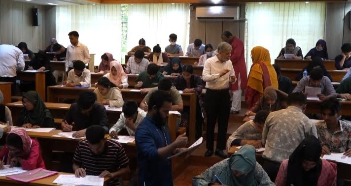 টাঙ্গাইল মাভাবিপ্রবিতে ‘সি’ ইউনিটের ভর্তি পরীক্ষা অনুষ্ঠিত