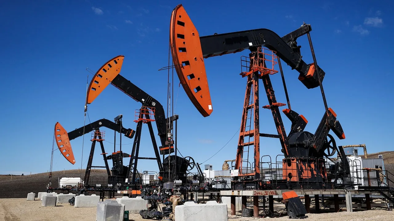 ট্রাম্পের ইরান হামলা স্থগিতের পর দাম কমেছে তেলের