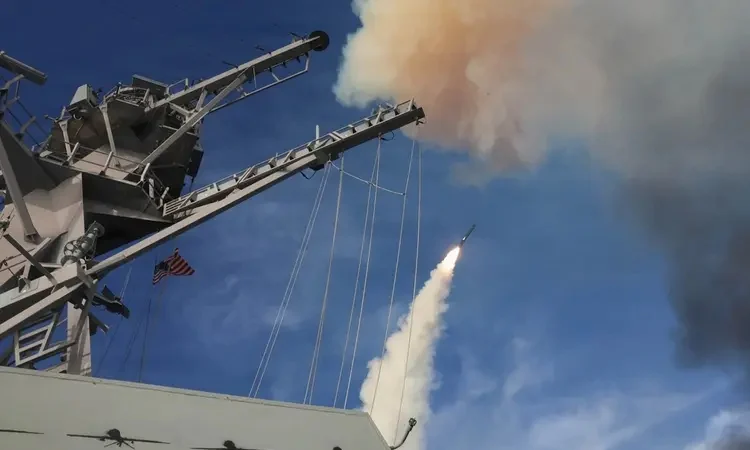 ইরানের নৌ-অস্ত্র উৎপাদনকারী কমপ্লেক্সে হামলা চালানোর দাবি ইসরাইলের