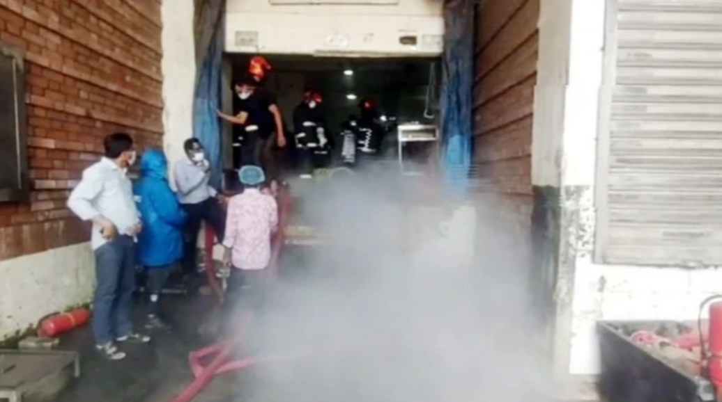 চট্টগ্রামে হিমাগারে আগুন, দেড় ঘণ্টায় নিয়ন্ত্রণে