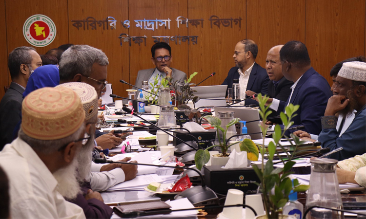 ডিপ্লোমা ইঞ্জিনিয়ারিংয়ের মেয়াদ ৪ থেকে কমিয়ে ৩ বছর করার সম্ভাব্যতা নিয়ে আলোচনা