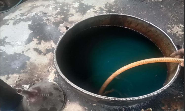 বাগেরহাটে ২৬শ লিটার ডিজেল জব্দ, ব্যবসায়ীকে জরিমানা