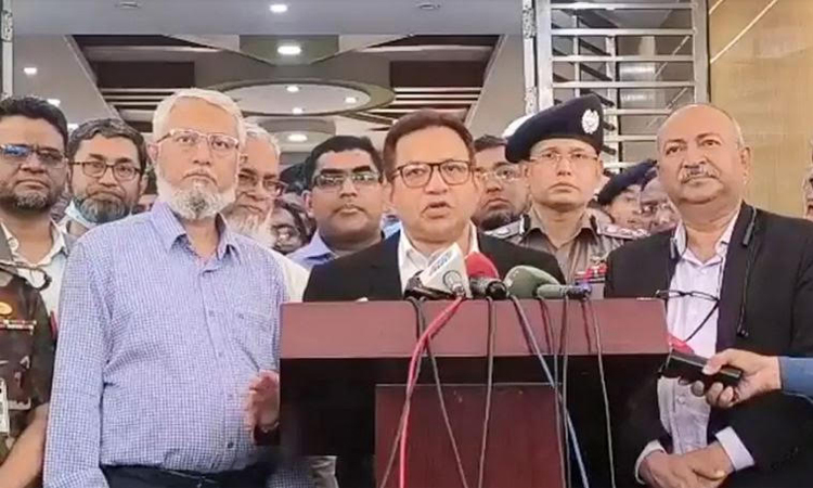 রামেক হাসপাতাল পরিদর্শন করেছেন স্বাস্থ্যসচিব ও মহাপরিচালক: শিশু হাসপাতাল চালুর উদ্যোগ